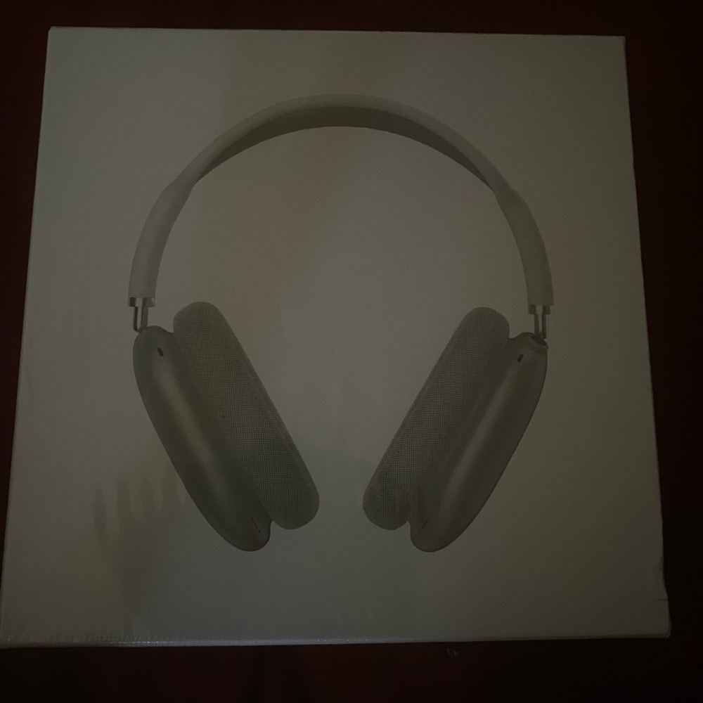Apple Wireless Headphones - Metallic Gray